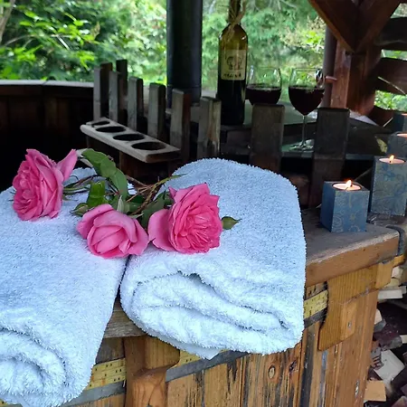 Drewniany Simonka Chalé *